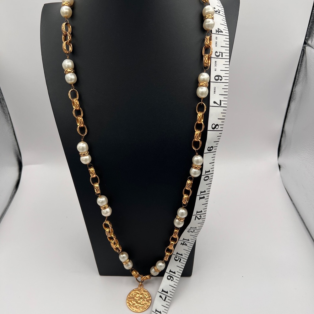 CHANEL Vintage 24k Gold Plated Necklace - Picture 8 of 8